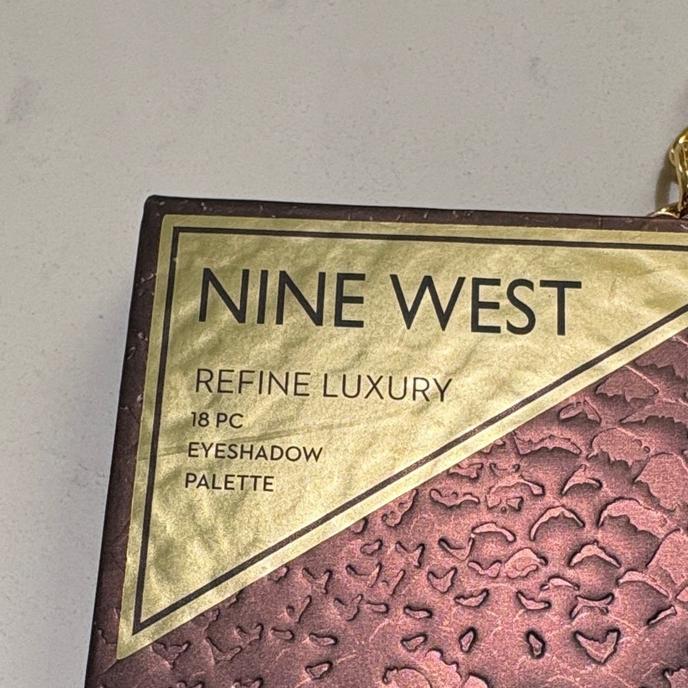 Nine West Metallic Pink Clutch with Gold Chain - Picture 2 of 9